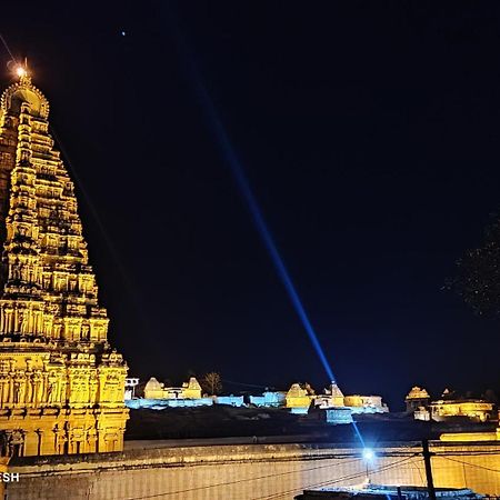 Temple View Guest House Hampi Zimmer foto